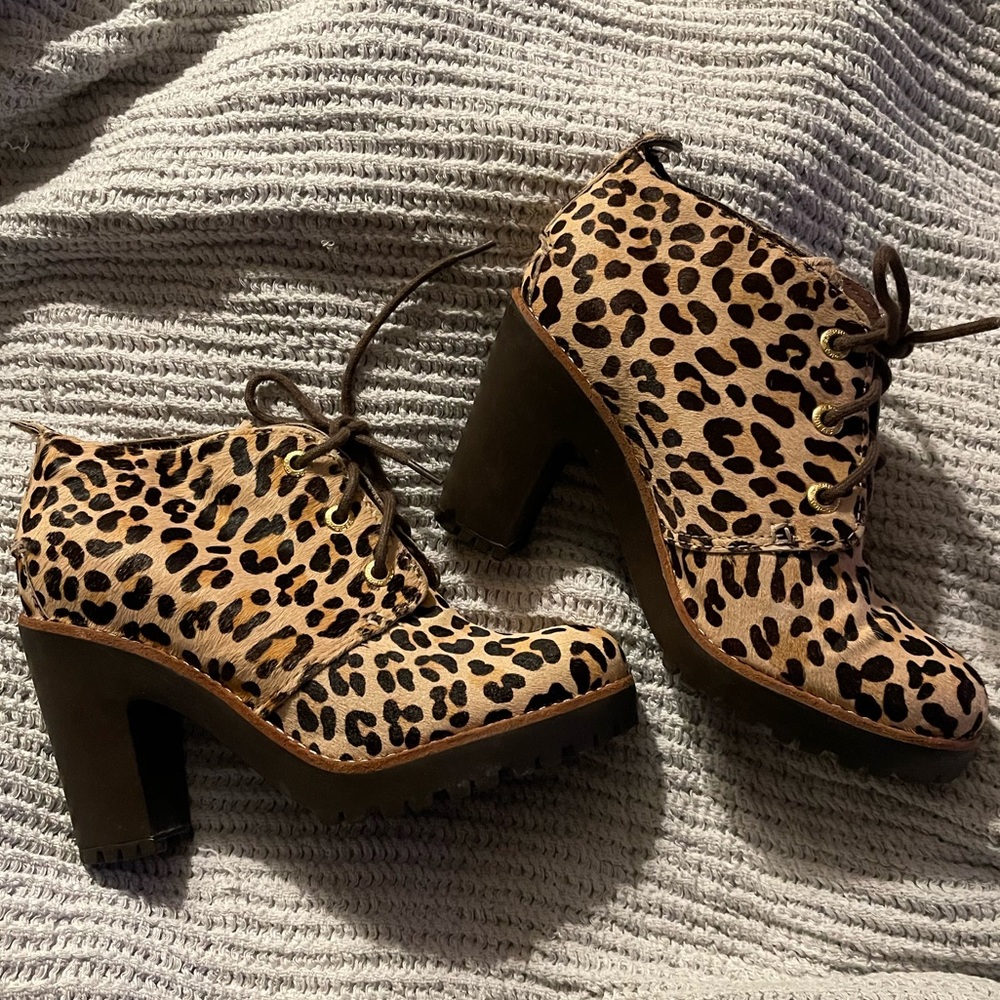 Sperry Leopard Pony Hair Bootie Heel US 6